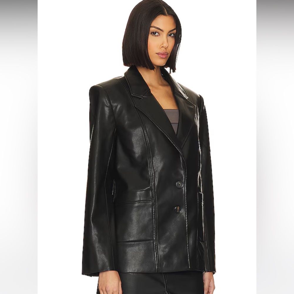 LPA- Alanis Blazer in Black